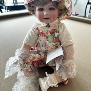 Vintage Chelsea Doll 1995